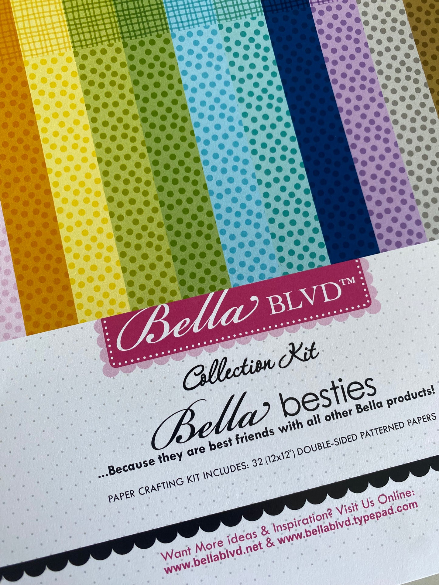 Bella Blvd. Besties Freehand Graph and Dot