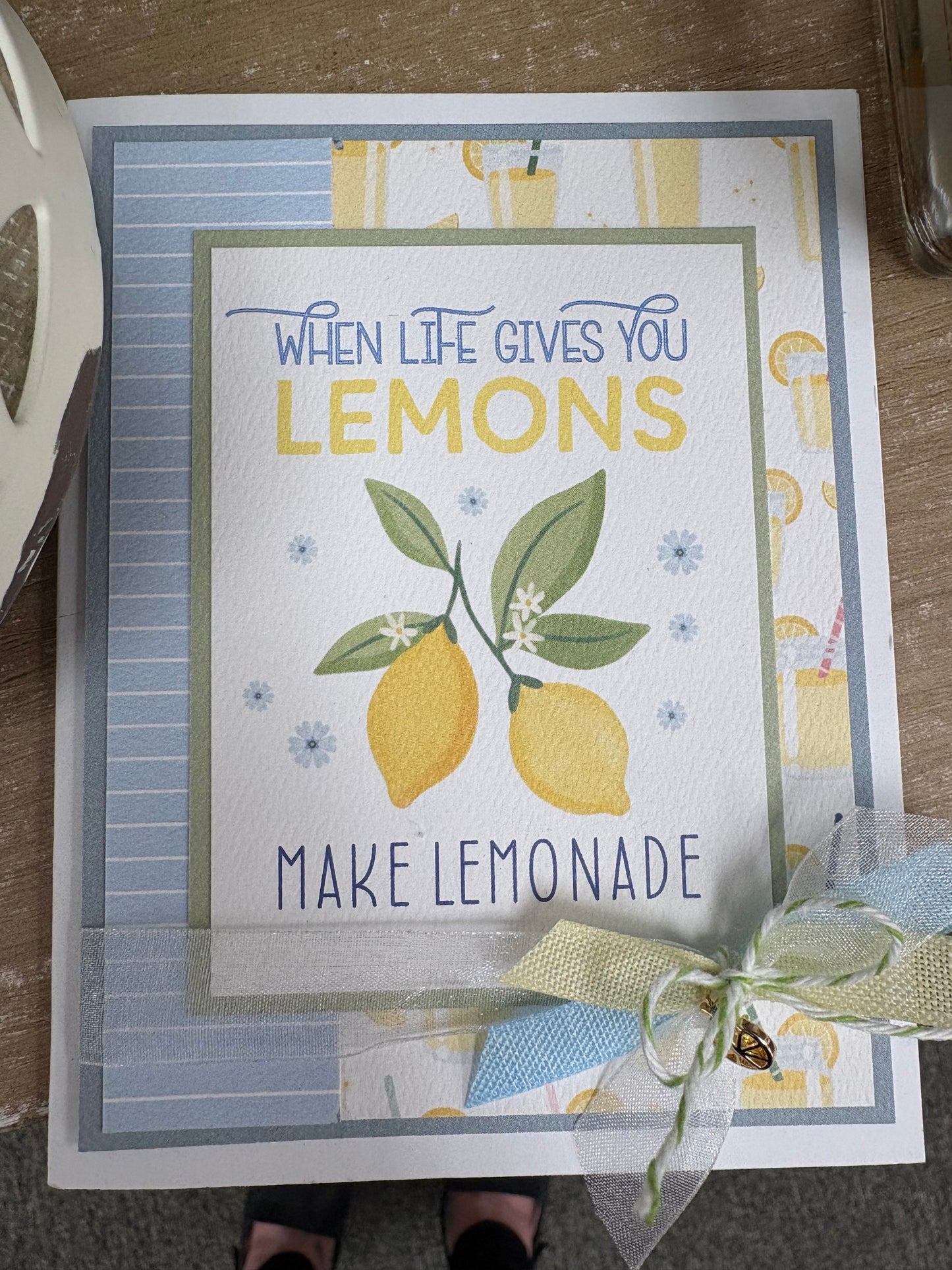 When life gives you lemons, make lemonade card kit