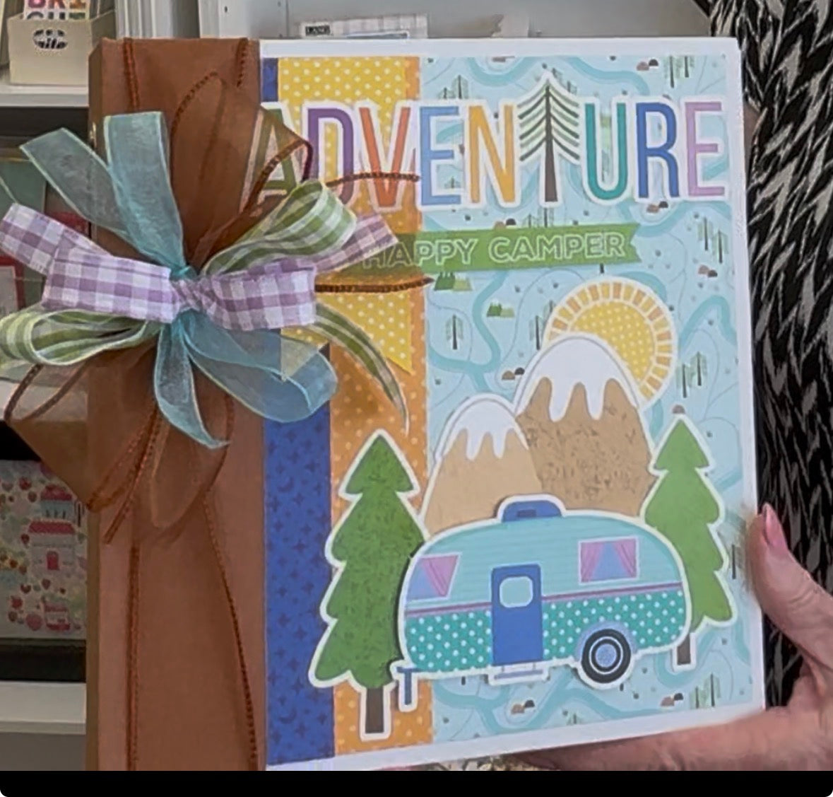 Adventure Awaits 6x8 Album
